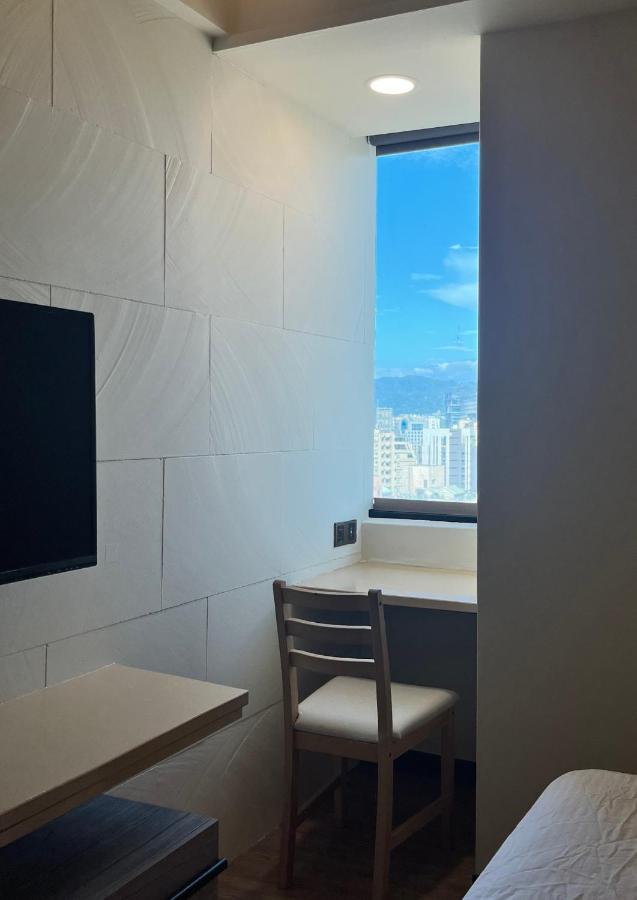 Aparthotel Hermit Dorm Taipei