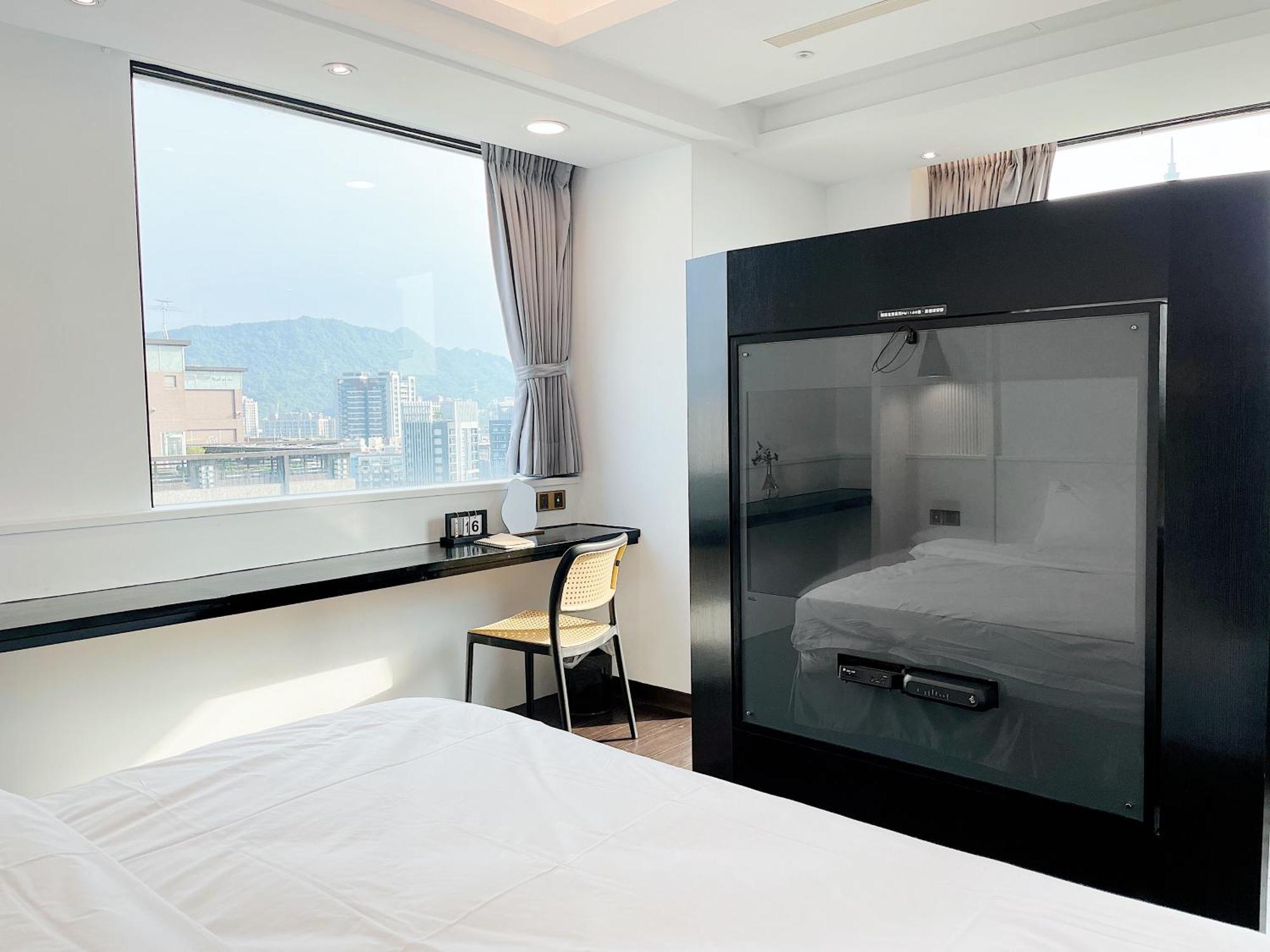 Aparthotel Hermit Dorm *