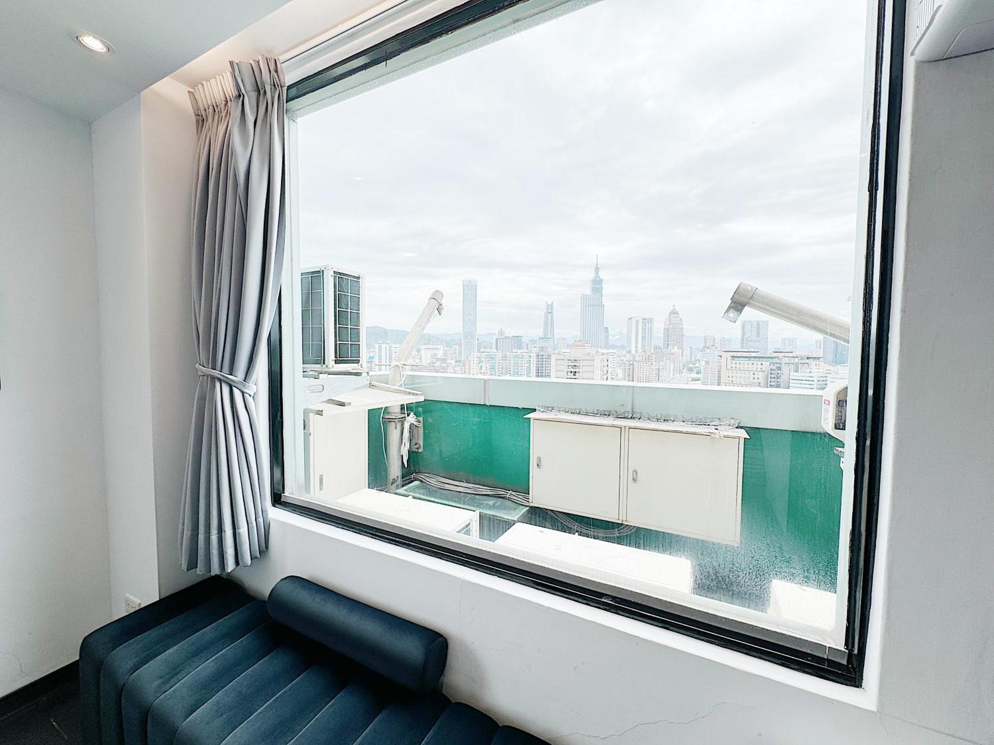 Hermit Dorm Taipei